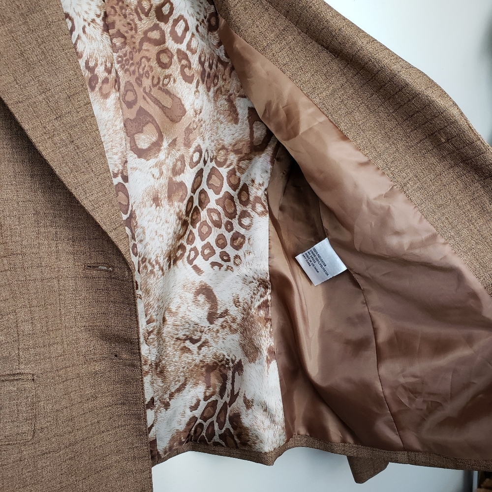LeSuit Tan Blazer - Picture 2 of 6